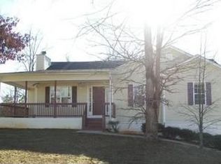 215 Mountain Ln, Covington, GA 30016