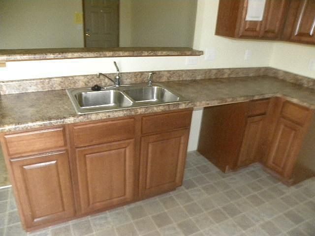 2nd image of 4516 SE 78th St