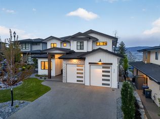 266 Summer Wood Dr, Kelowna, BC V1V 0C9