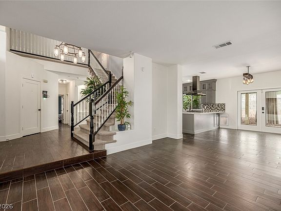 4th image of 2109 Golden Lotus Dr