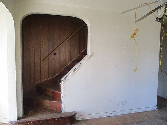5th image of 10130 W Medill Ave