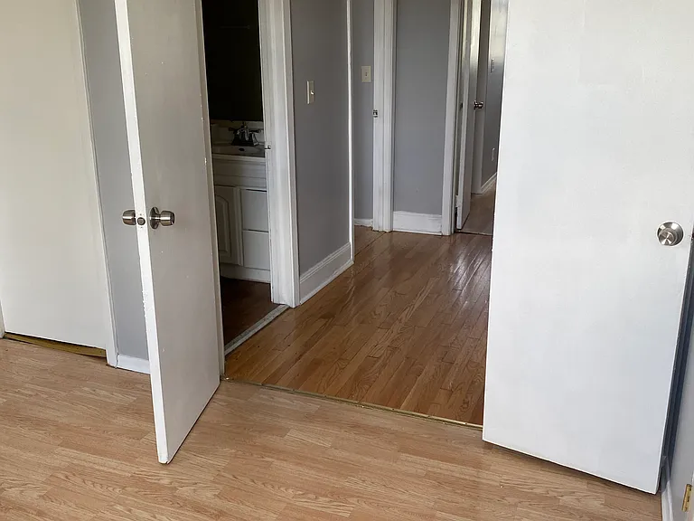 441 Greentree Ln — Photo 23