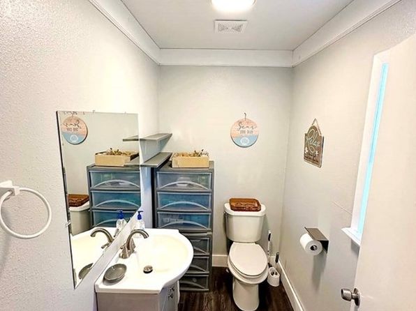 147 Lago Dr, Sandia, TX 78383