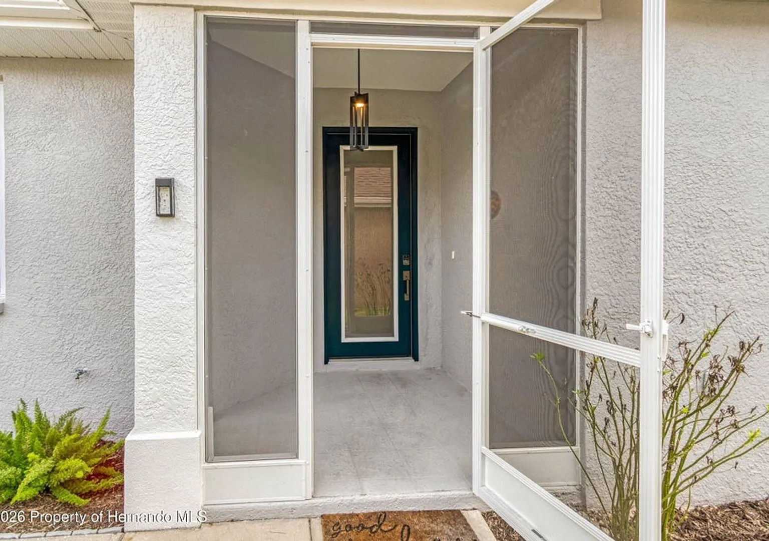 Amazing Opportunity In Desirable Silverthorn — Photo 2