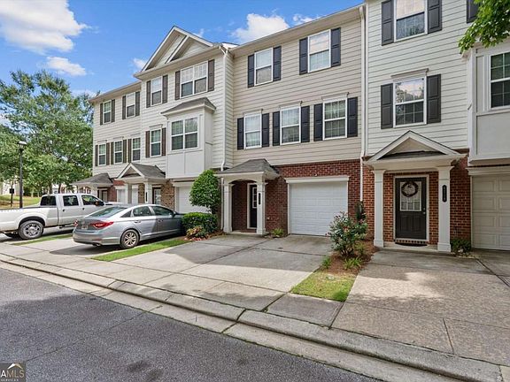 3rd image of 6720 Stoneleigh Way #9