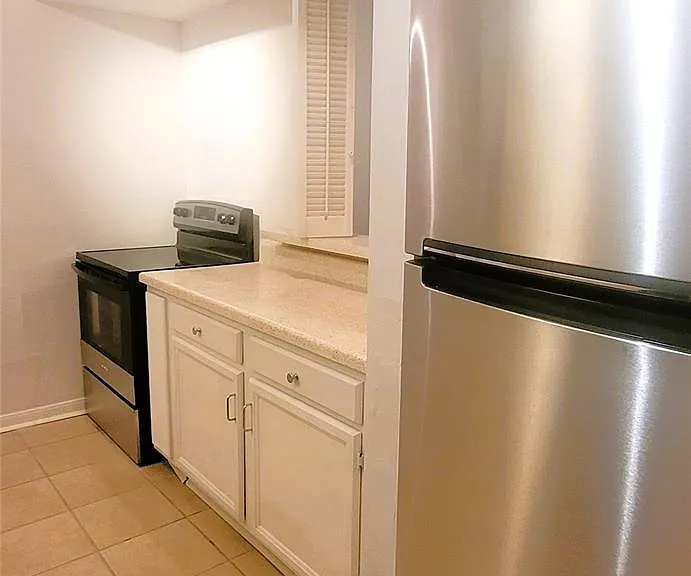 1115 Autrey St #5 — Photo 15