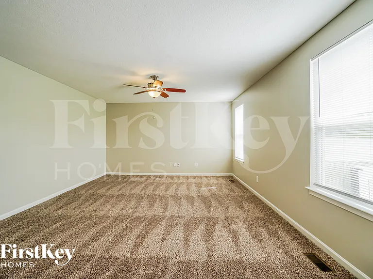 2144 Greencrest Way — Photo 9