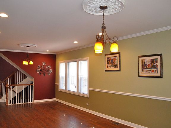 Open Entry from Living Room to Dining Room