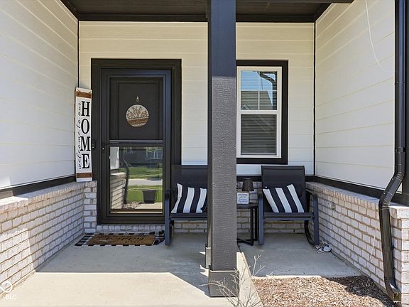 3rd image of 1234 Breckinridge Way