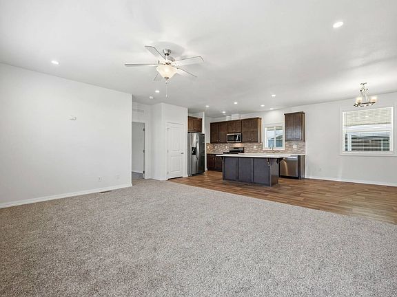 4th image of 2515 Sweetwater Rd Space 72