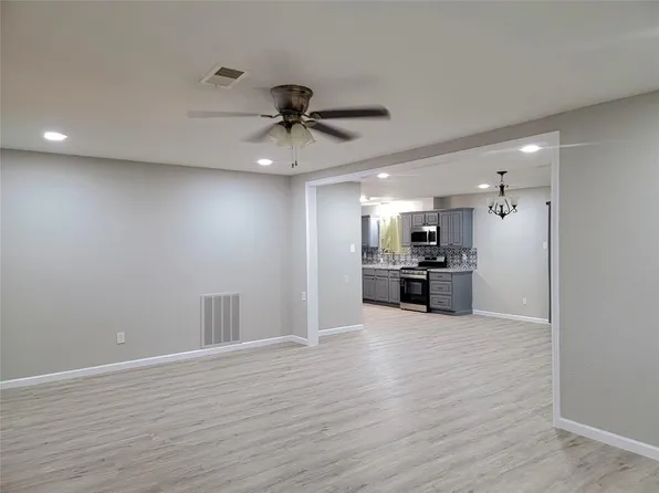 5535 Crane St, Houston, TX 77026