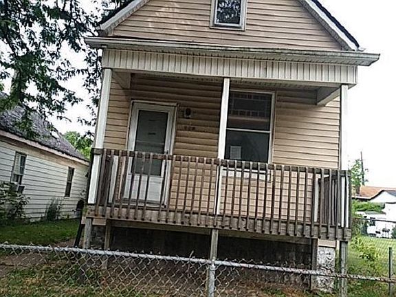 3rd image of 908 Exchange Ave