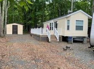 132 Commanche Dr, Shohola, PA