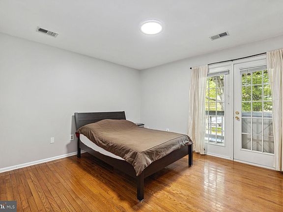 4th image of 13009 Shadyside Ln #12-204