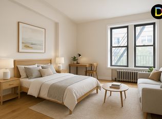 302 W 11th St #3A, New York, NY 10014