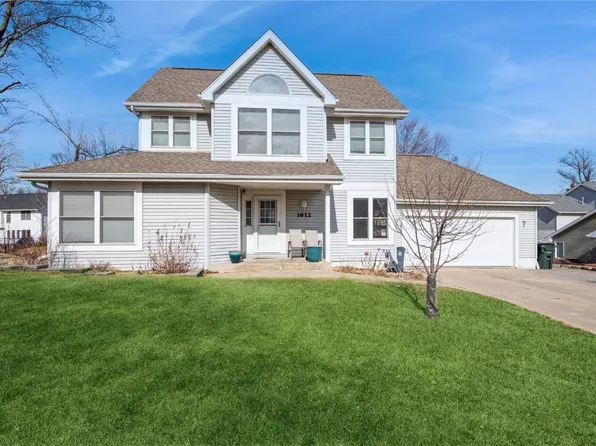 1612 Hidden Hollow Ln NW, Cedar Rapids, IA 52405