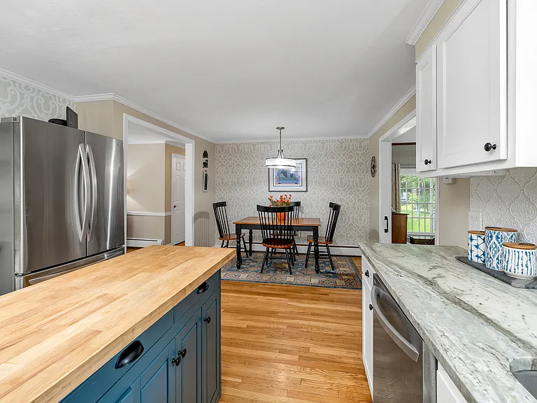 43 Milbern Ave — Photo 10
