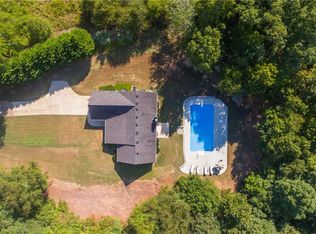 5168 Atha Cir, Loganville, GA 30052