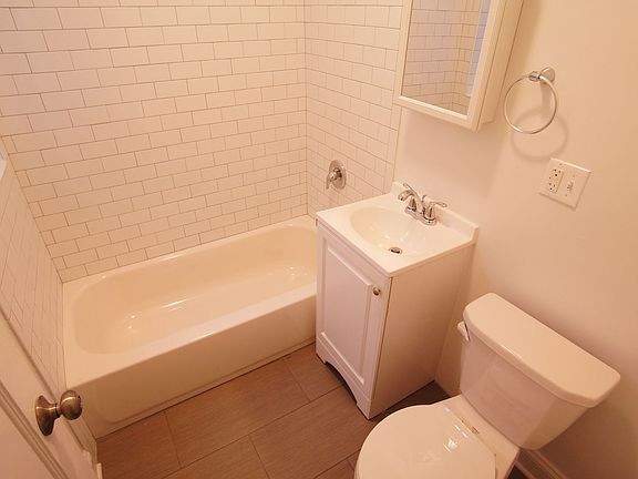 5th image of 3533-3535 W Fullerton Ave #3533-2