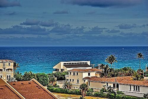 BEACH CLUB