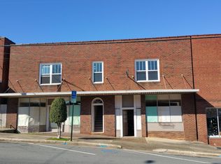 113 S Middleton St, Robbins, NC 27325
