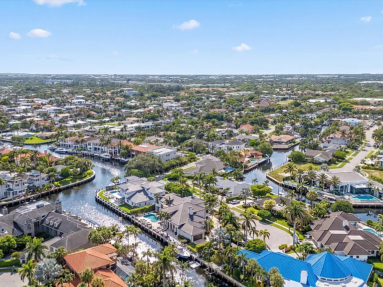 7474 NE Bay Cove Ct — Photo 8