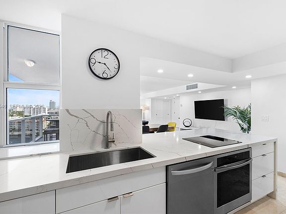 2nd image of 2401 Collins Ave APT 1508