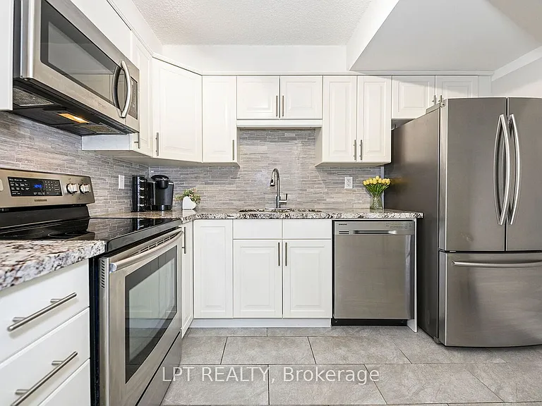 1300 Marlborough Ct #534 — Photo 6