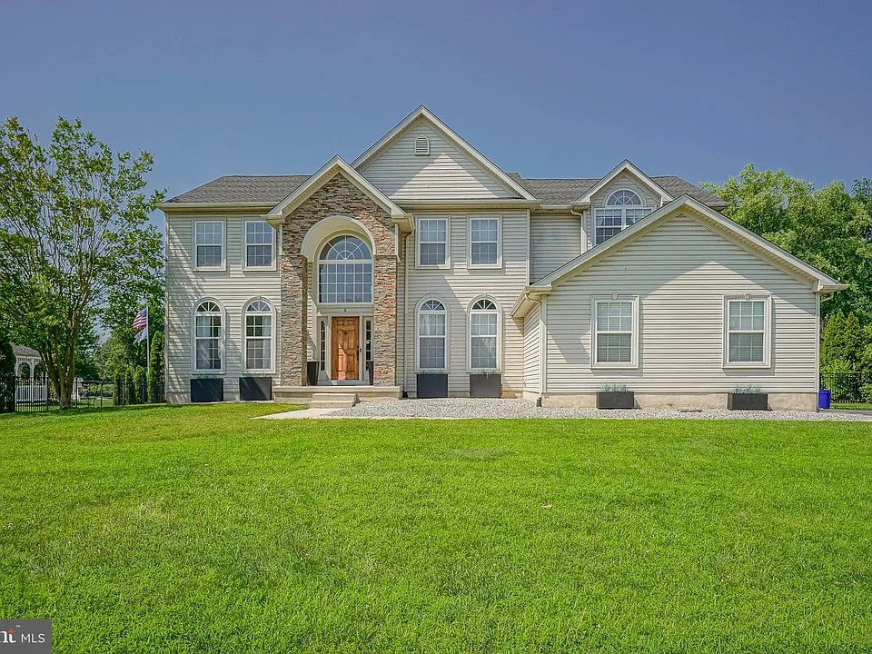 8 Wagon Rd