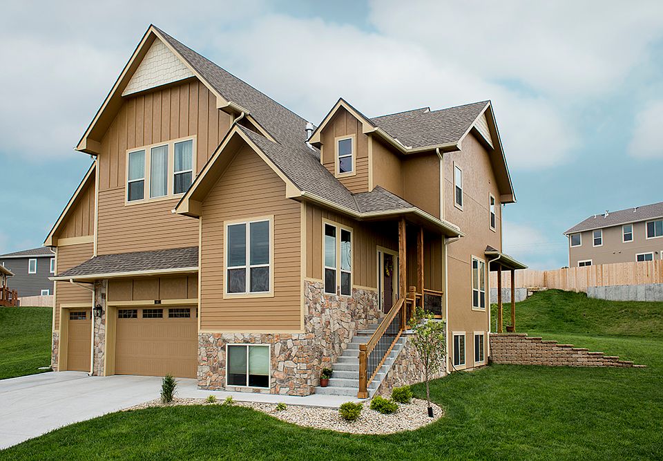 Front Elevation Lodge Style