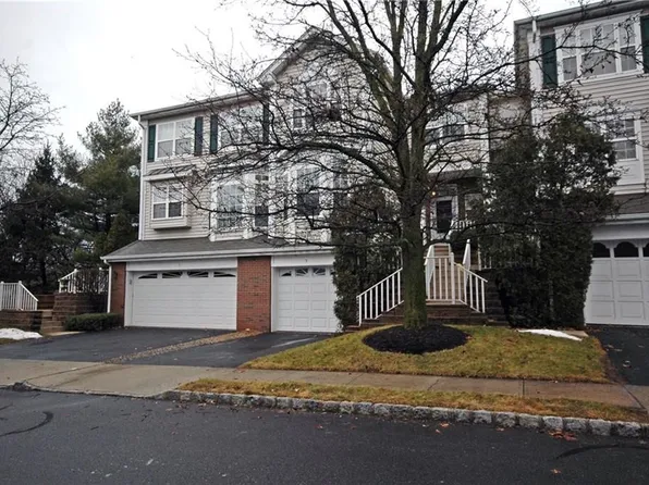 3 Lambiance Ct #1, Highland Park, NJ 08904
