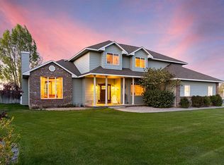 1942 Melody Ln NE, Moses Lake, WA 98837