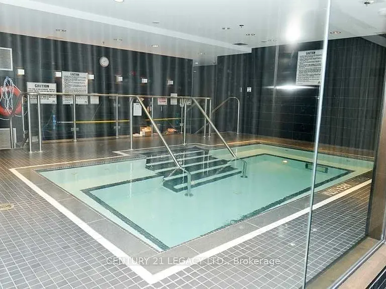 28 Ted Rogers Way #1510 — Photo 24