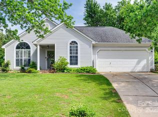 4712 Avalon Forest Ln, Charlotte, NC 28269