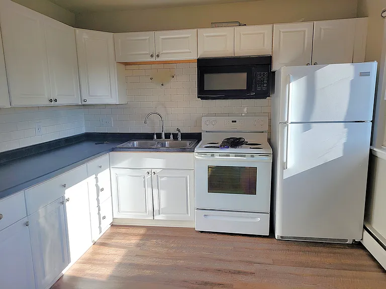1532 Randolph Ave #10 — Photo 11
