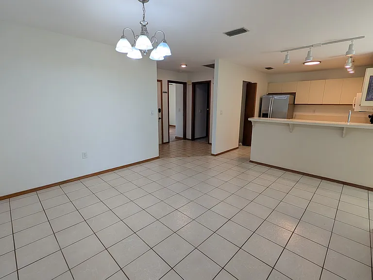 517 Bearded Oaks Cir — Photo 16