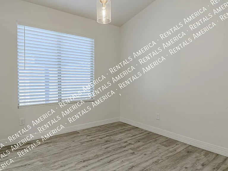 12532 W Saint Moritz Ln — Photo 9