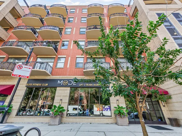 1301 W Madison St APT 306, Chicago, IL 60607