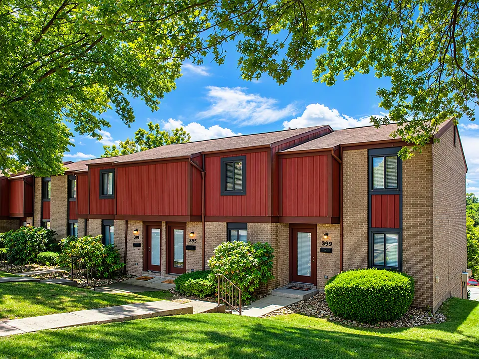 Monroeville Apartments at Deauville Park