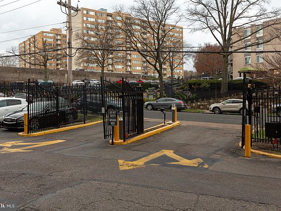 4th image of 3600 Conshohocken Ave APT 206