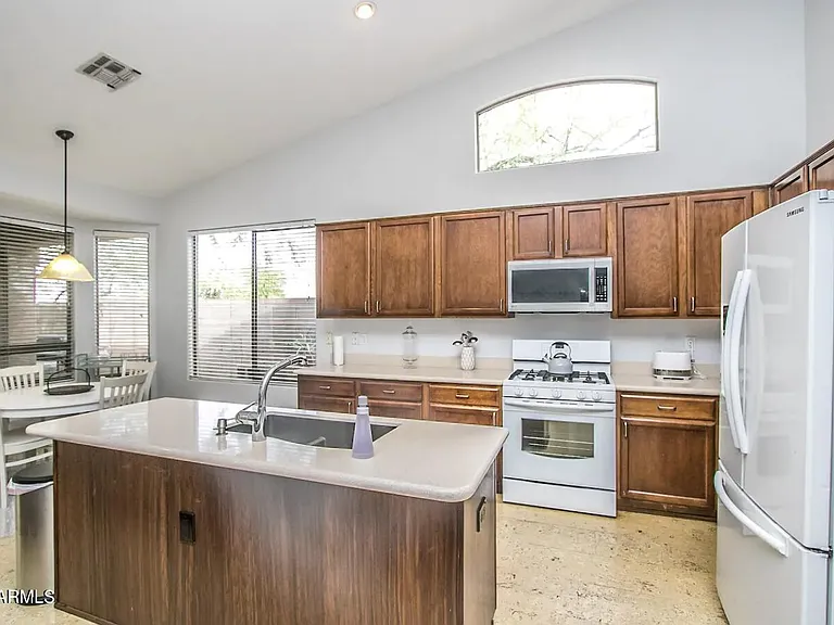 14436 N 67th Pl — Photo 8