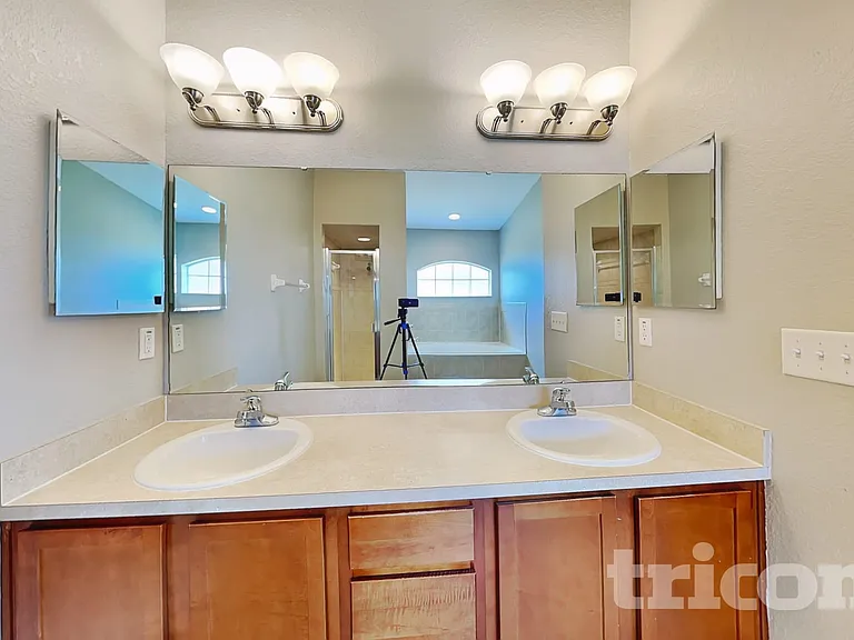 3382 Winchester Estates Cir — Photo 9