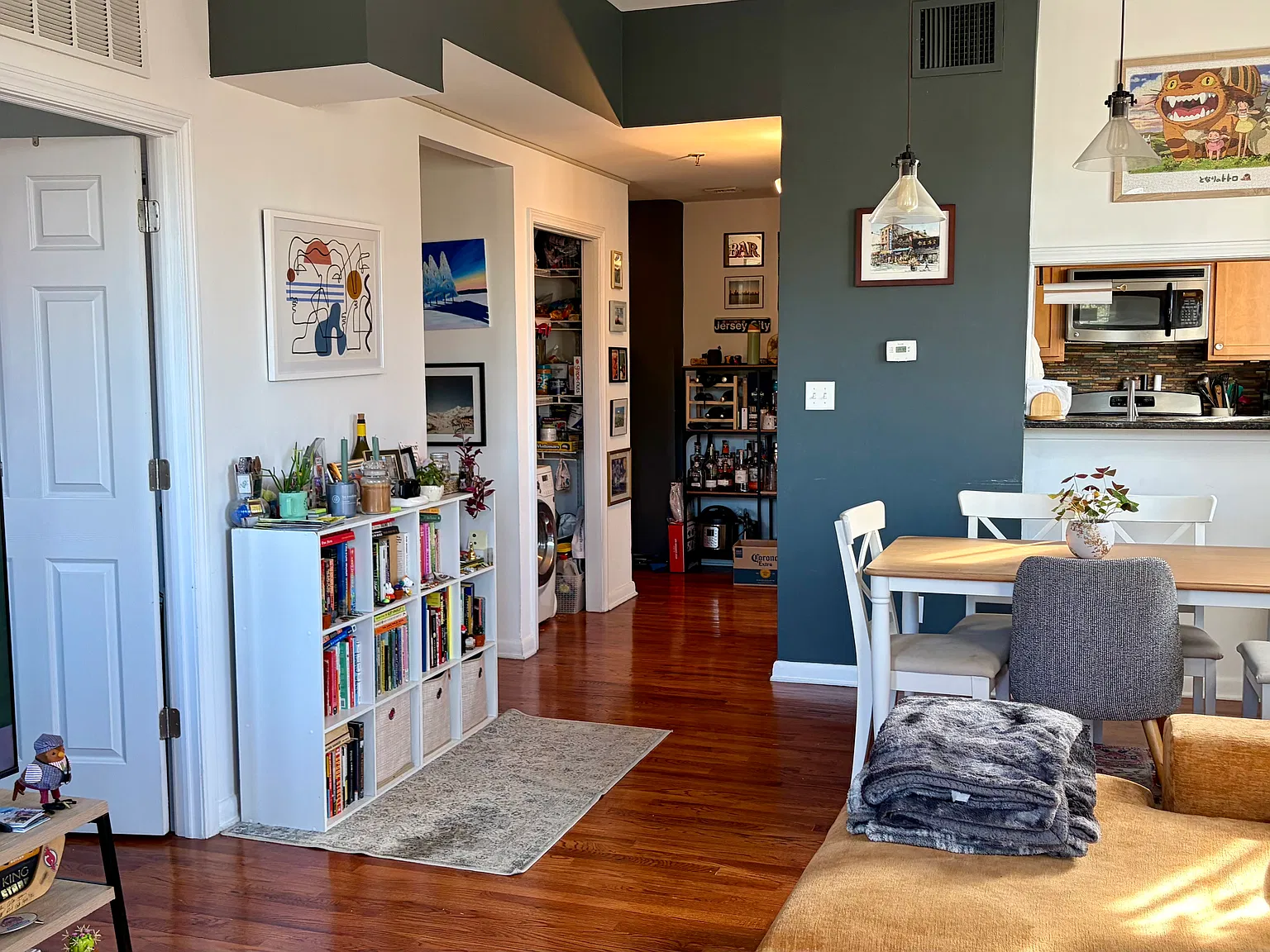 1 bed, 715 sqft, $3,500 — Photo 2