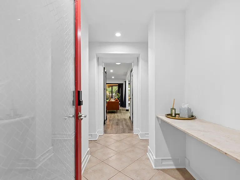 25033 Molokai Dr — Photo 13