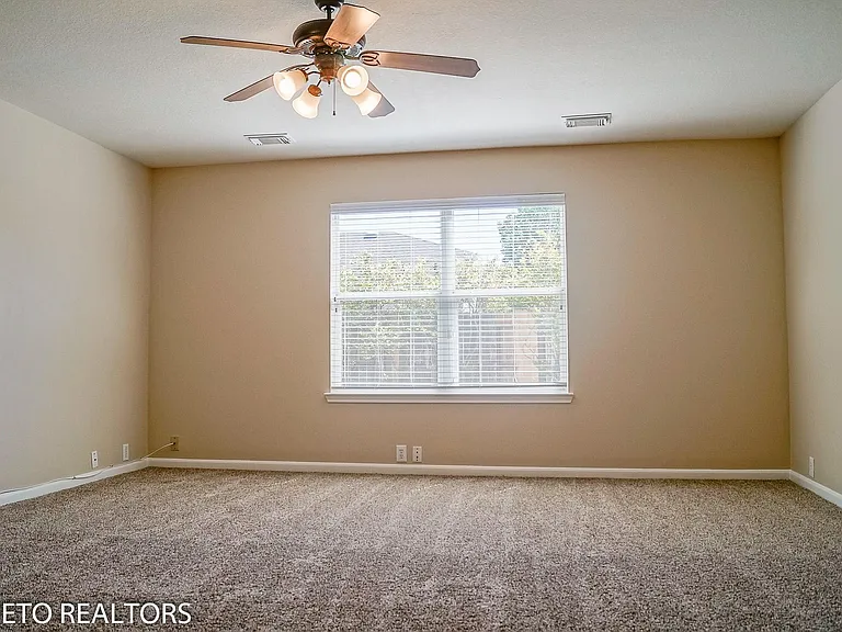 2819 Foster Hill Dr — Photo 20