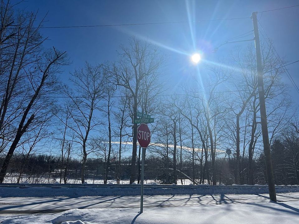 363 Riverside Dr, Watervliet, MI 49098 Zillow