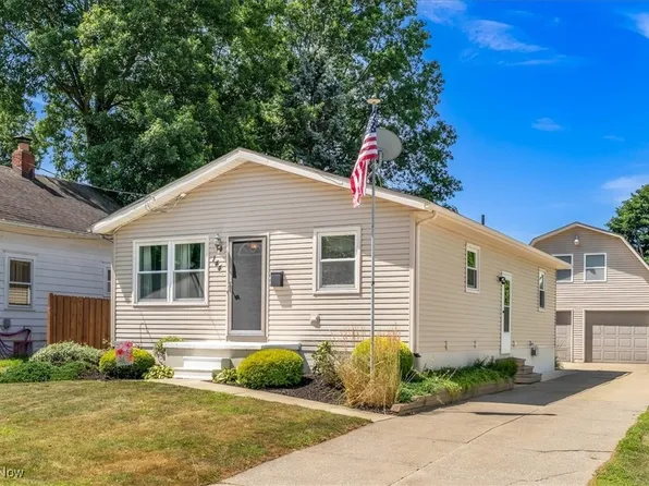 144 Grace Ave, Barberton, OH 44203