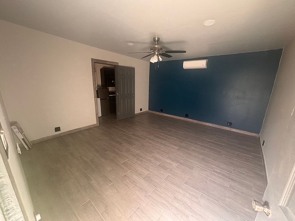 1st image of 343 Vivian Dr #B