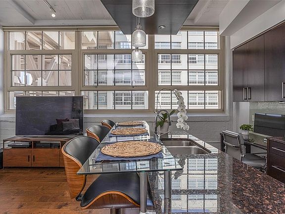 2nd image of 2600 W 7th St APT 2536