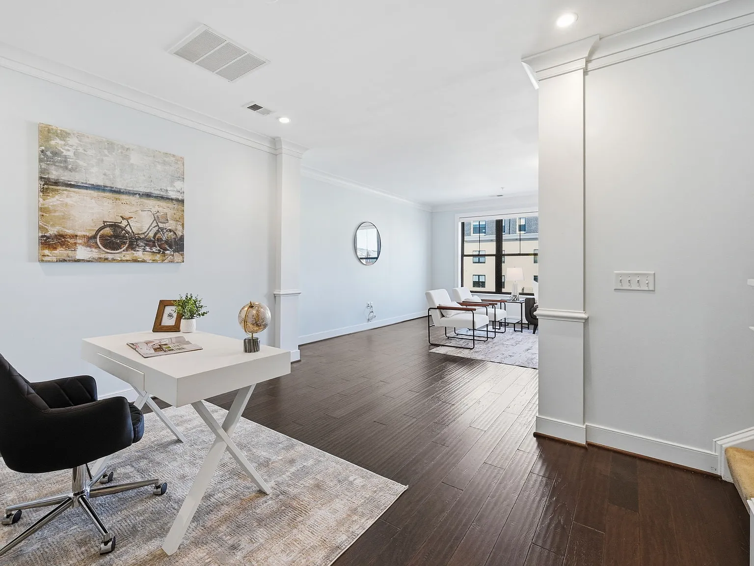 3 bed, 2754 sqft, $4,000 — Photo 2